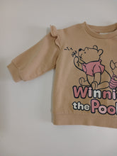 Charger l&#39;image dans la galerie, &lt;b&gt;H&amp;M&lt;/b&gt; Winne The Pooh Sweater
