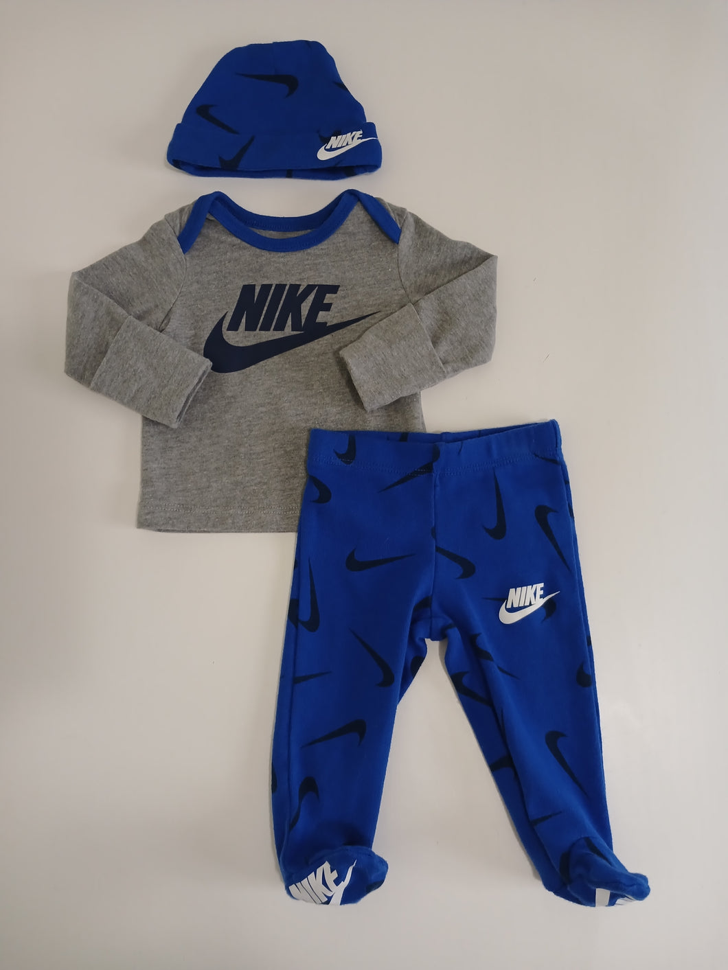 <b>Nike</b> Set