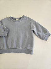 Cargar imagen en el visor de la galería, H&amp;M • Dusty Blue Pullover Sweater
