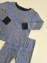 Charger l&#39;image dans la galerie, Other • Lion Print Pajamas
