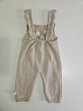 Cargar imagen en el visor de la galería, Other • Knit Romper
