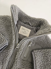 Cargar imagen en el visor de la galería, Rylee &amp; Cru • Glacier Grey Sherpa Jacket
