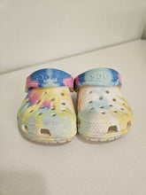 Charger l'image dans la galerie, Crocs • Tyedye Pastel 5C
