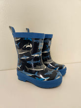 Load image into Gallery viewer, Hatley • Shark Rainboots 5C
