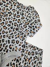 Load image into Gallery viewer, Baby Gap • Leopard Print Set
