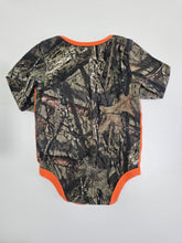 Cargar imagen en el visor de la galería, Carhartt • Born Wild Bodysuit
