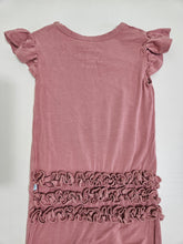 Charger l'image dans la galerie, Posh Peanut • Ruffle Bum Bamboo Romper
