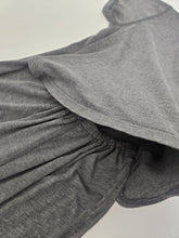 Cargar imagen en el visor de la galería, Nest Basics • Grey Romper
