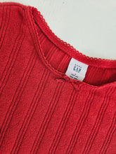 Cargar imagen en el visor de la galería, Baby Gap • Red Pointelle Shirt
