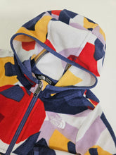 Cargar imagen en el visor de la galería, The North Face • Fleece Shapes Print Zip Hoodie
