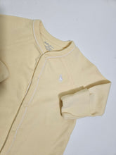 Cargar imagen en el visor de la galería, Ralph Lauren • Pastel Yellow Sleeper
