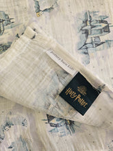 Charger l'image dans la galerie, Pottery Barn • Harry Potter Blanket
