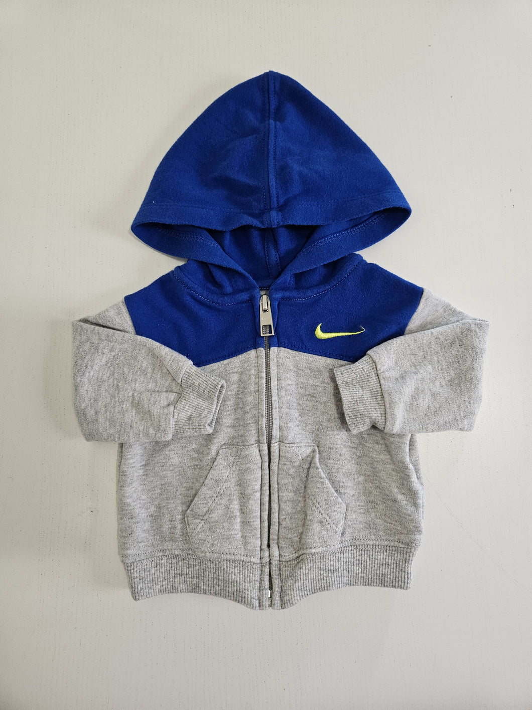 Nike • Zip Sweater