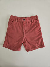 Charger l'image dans la galerie, Calvin Klein • Brick Khaki Shorts
