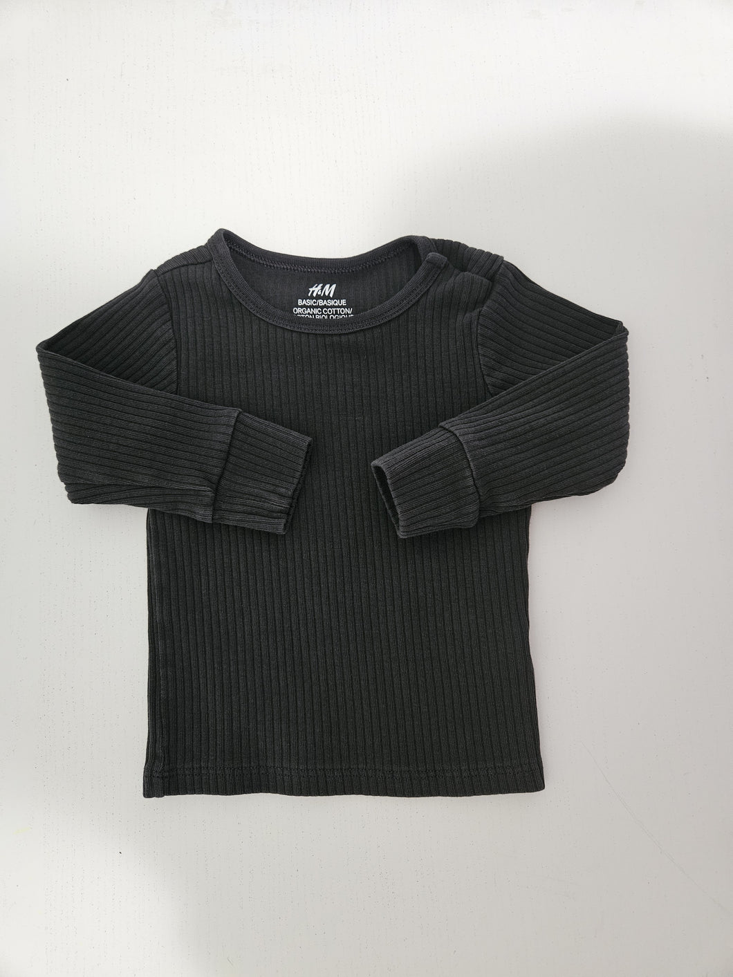 H&M • Ribbed Charcoal Shirt