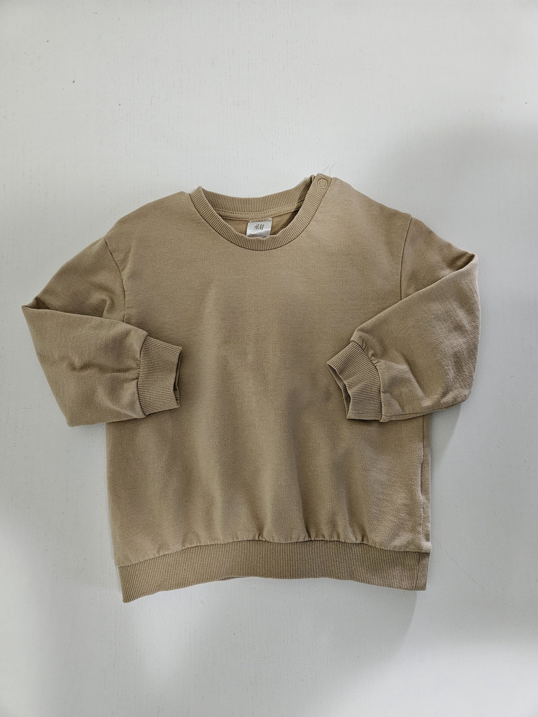 H&M • Tan Pullover Sweater