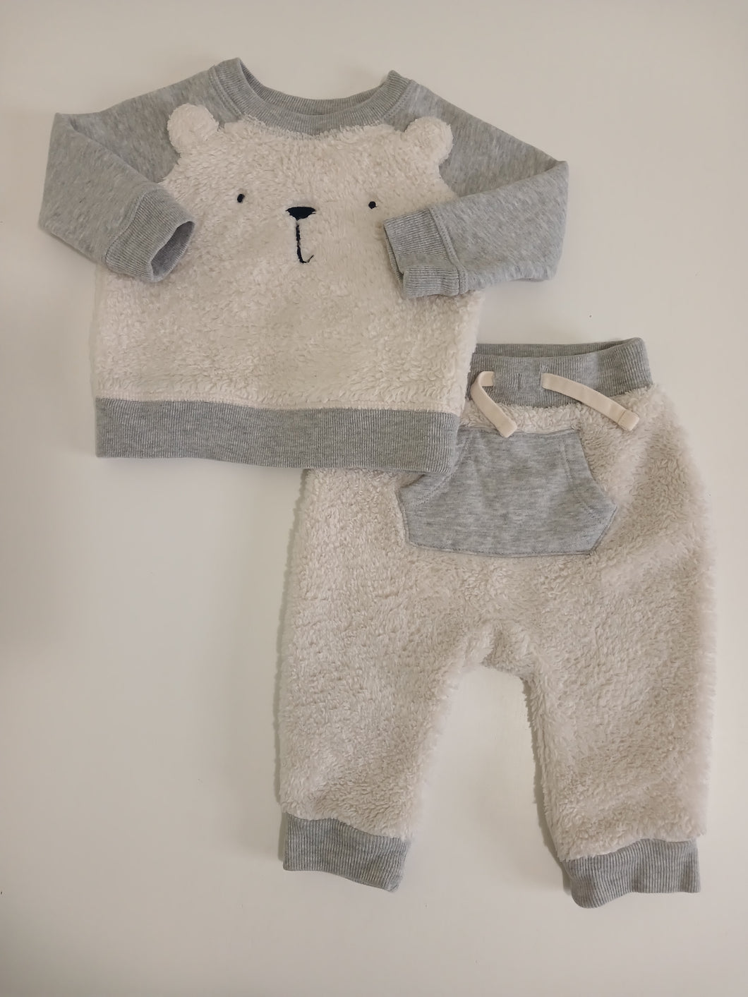 <b>Baby Gap</b> Fluffy Bear Jogger Set