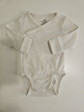 Load image into Gallery viewer, H&amp;M • Cream Ribbed Bodysuit
