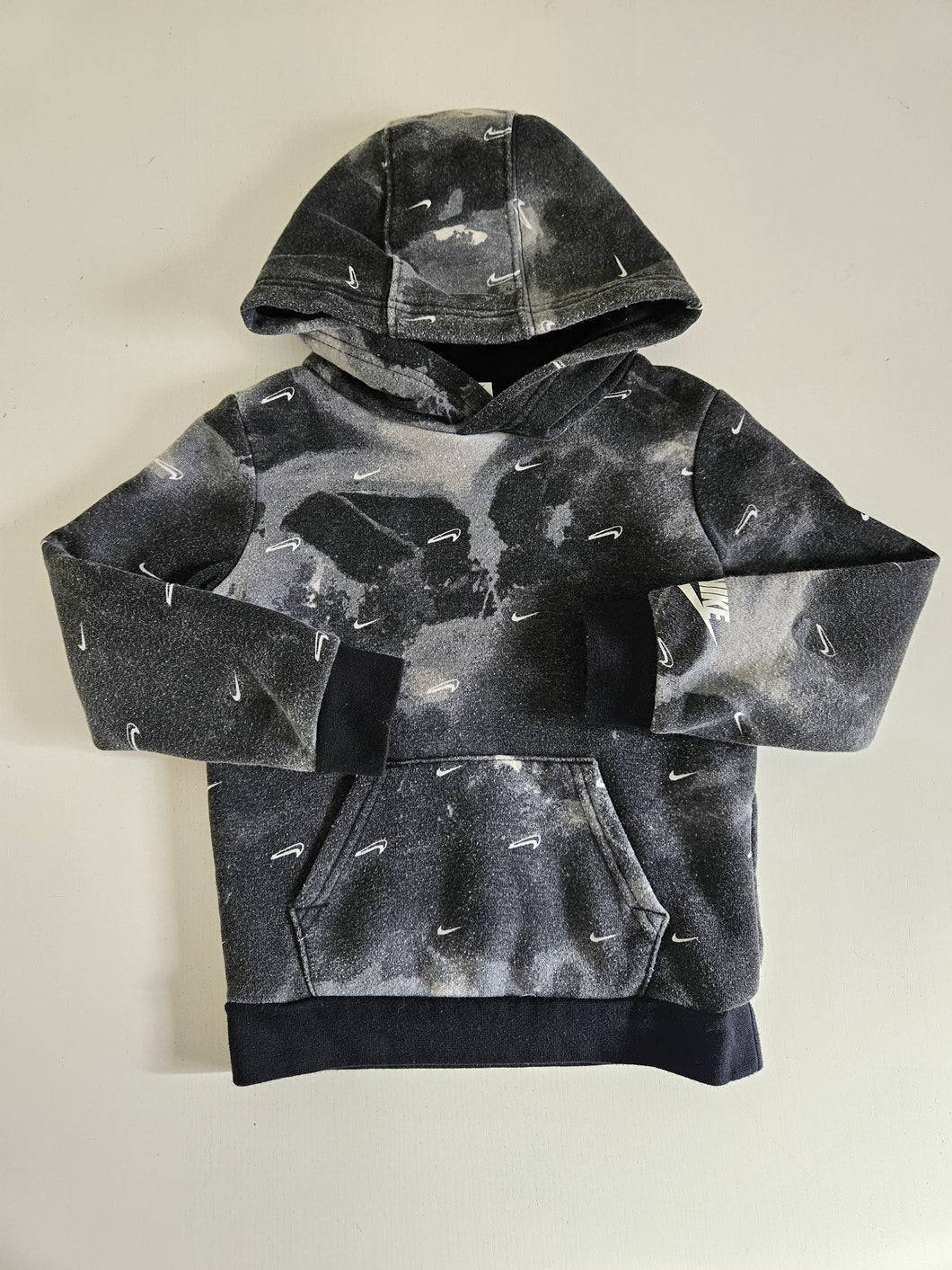 Nike • Pullover Hoodie