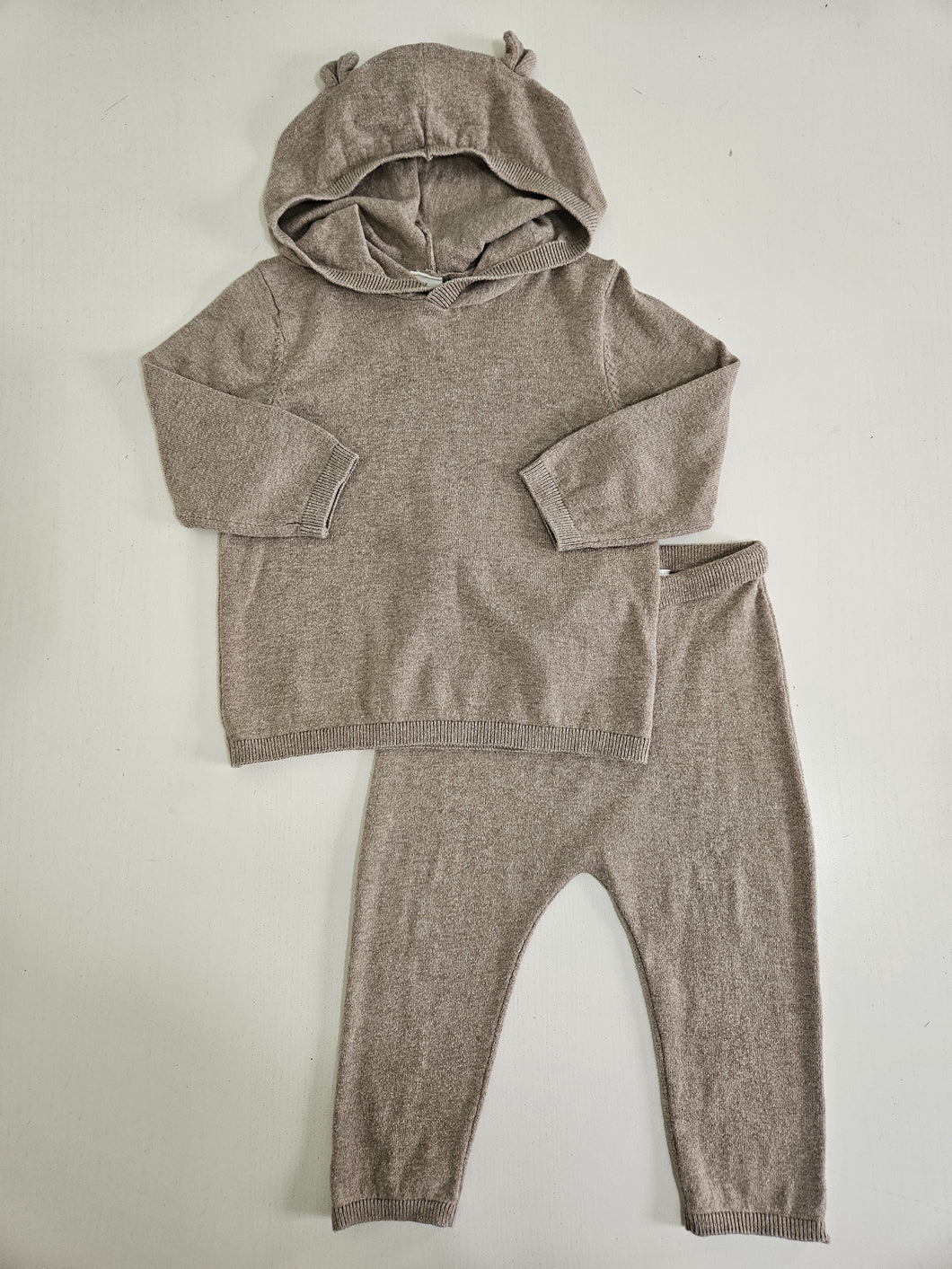 H&M • Tan Knit Set