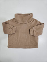 Cargar imagen en el visor de la galería, Baby Gap • Camel Turtleneck Shirt
