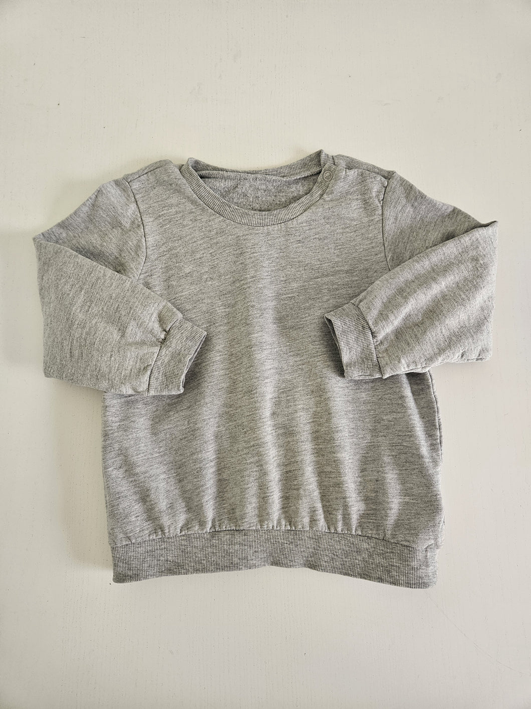 H&M • Solid Grey Pullover Sweater