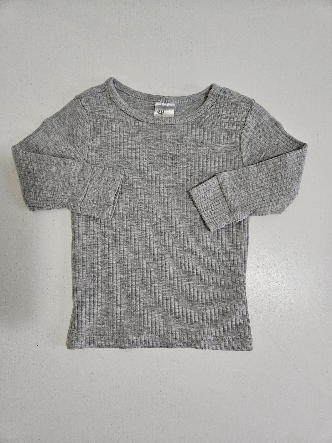 H&M • Light Grey Ribbed Layerette