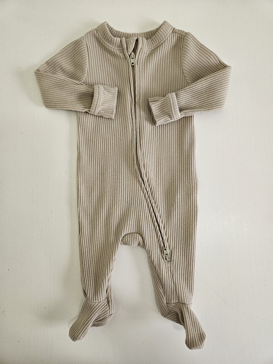 Old Navy • Tan Ribbed 2-Way Zip Sleeper