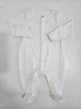 Load image into Gallery viewer, Baby Gap • Solid White Sleeper
