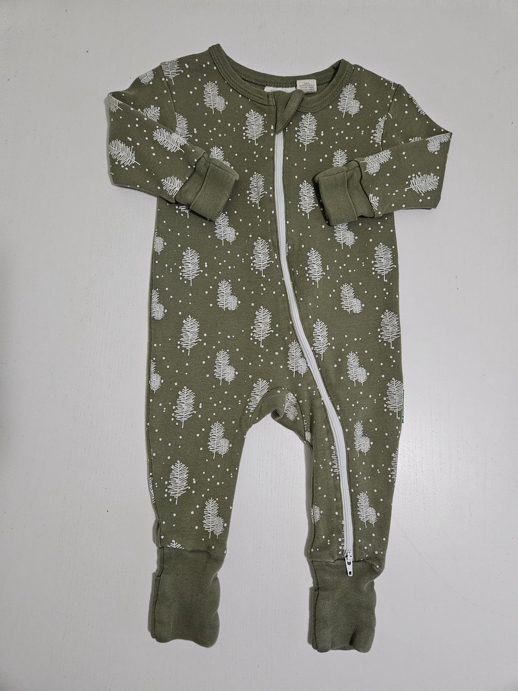 Parade • Holiday Tree Sleeper