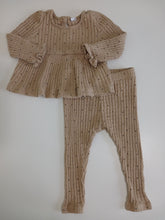Charger l&#39;image dans la galerie, &lt;b&gt;Baby Gap&lt;/b&gt; Polkadot Knit Outfit
