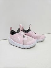 Load image into Gallery viewer, Nike • Pink Flex Runners 6C
