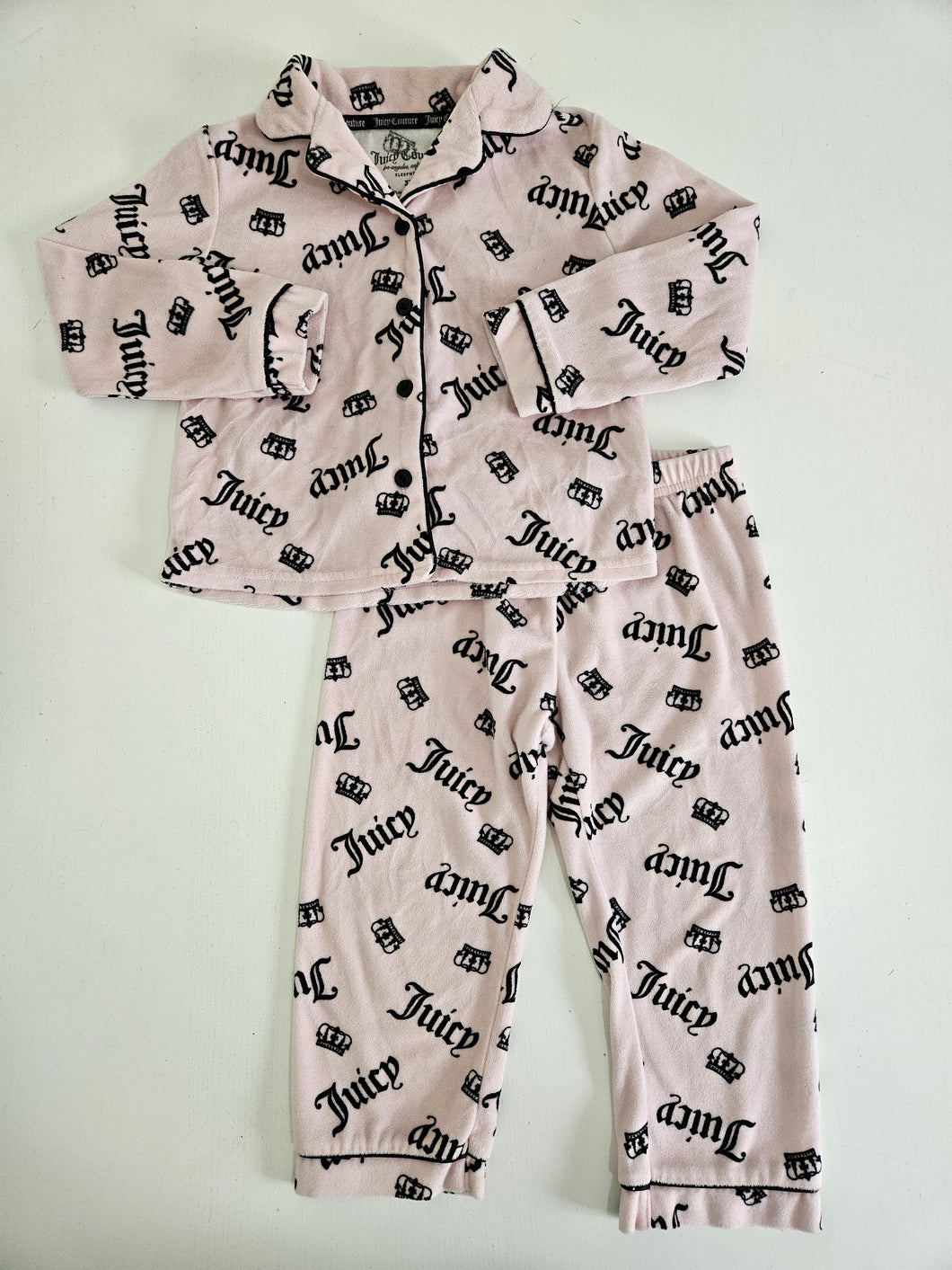 Juicy Couture • Fleece Pajamas