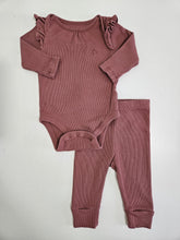 Load image into Gallery viewer, Baby Gap • Chalk Burgundy Ribbed Set

