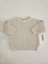 Cargar imagen en el visor de la galería, Old Navy • Beige Knit Sweater NWT

