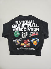 Cargar imagen en el visor de la galería, Zara • NBA Crewneck

