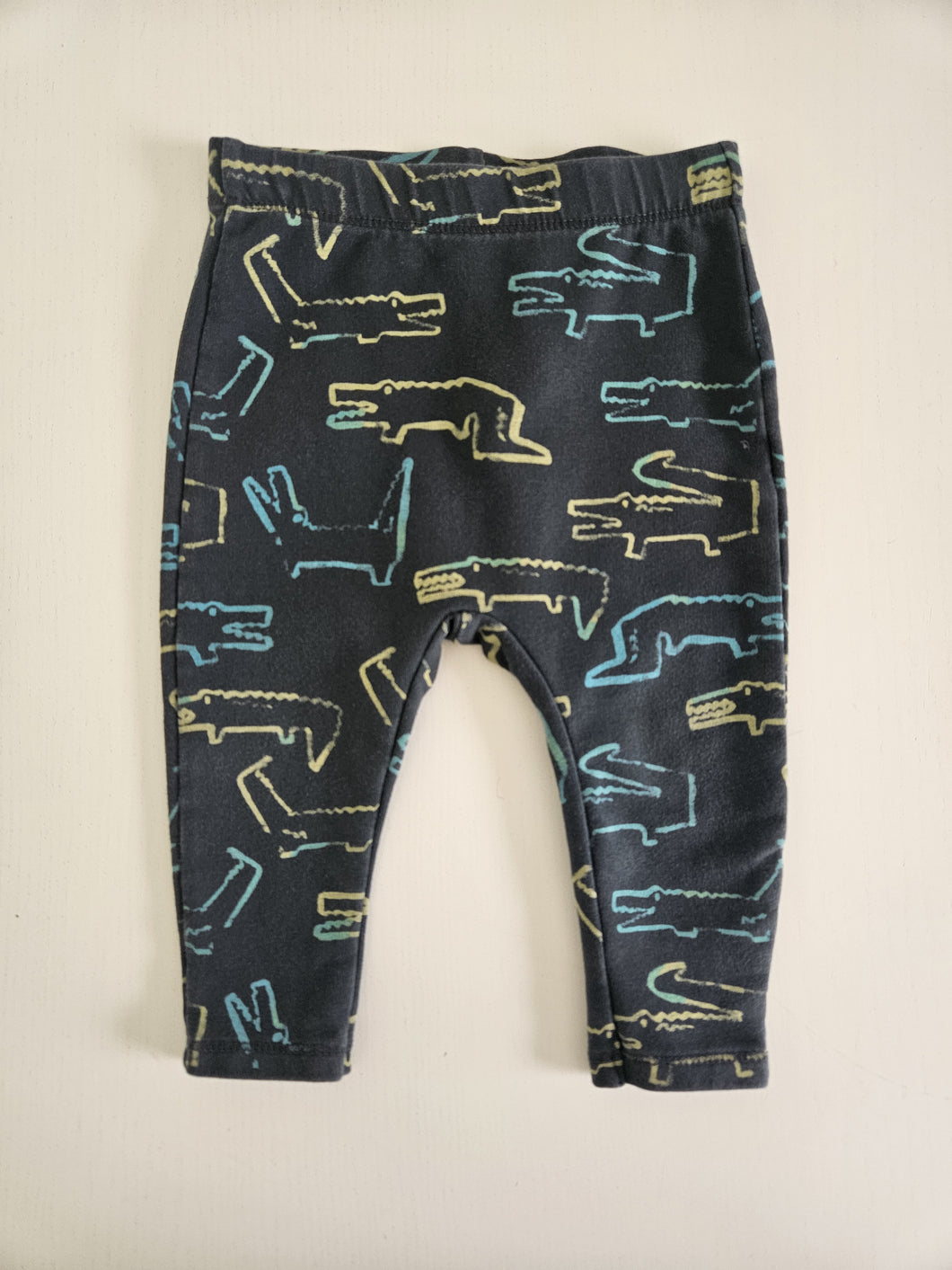 Zara • Alligator Leggings