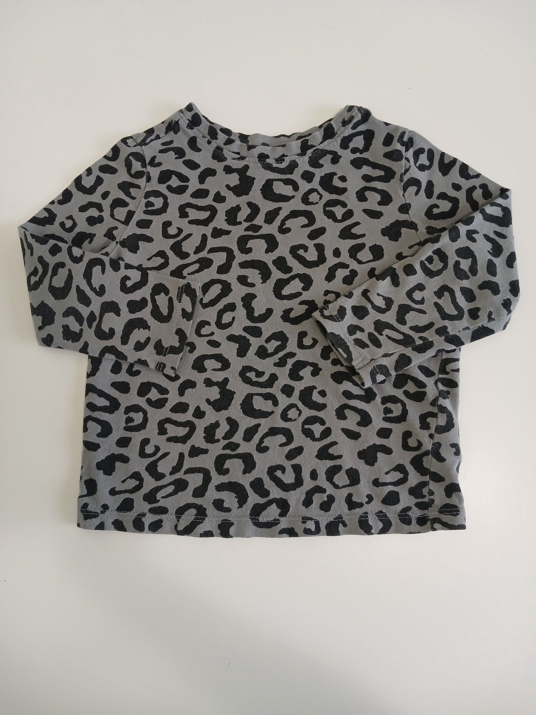<b>Old Navy</b> Leopard Print Shirt