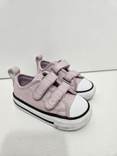 Cargar imagen en el visor de la galería, Converse • Chuck Taylor Shine Low Top 4C
