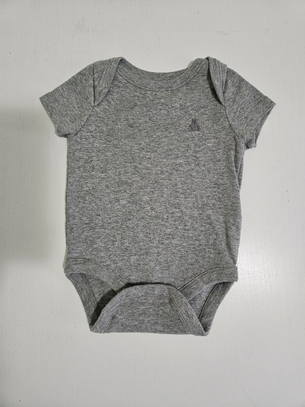 Baby Gap • Solid Bodysuit